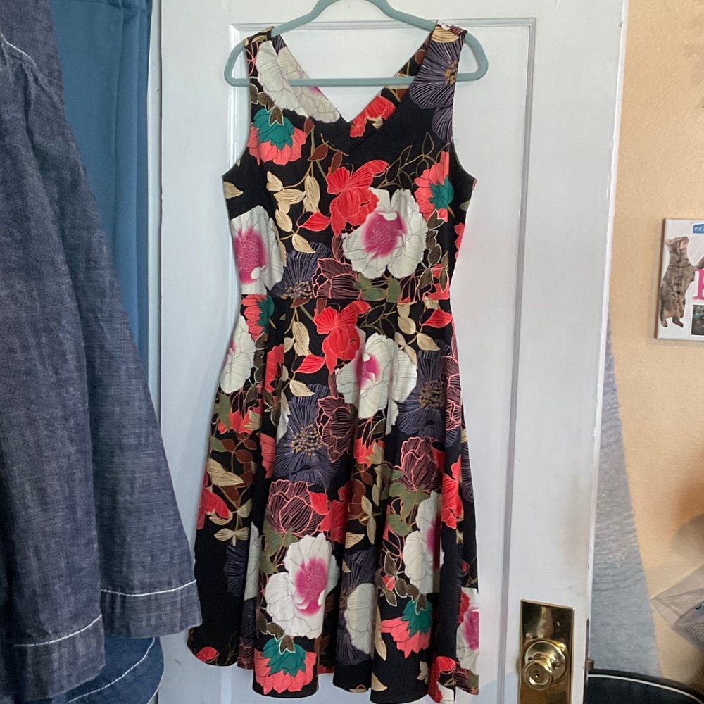 Eva Rose Gorgeous Tropical Floral Dress Size Large
